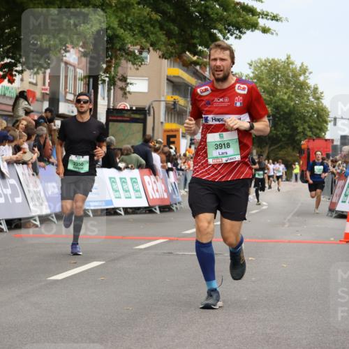 21.09.2025 - PSD Bank Halbmarathon Strokosch-Dieckow http://msf.ph/oto/8944165 21.09.2025 11:43:54 Ziel 1282, 1333, 2119, 2147, 2196, 2294, 2350, 3918 meine-sportfotos.de