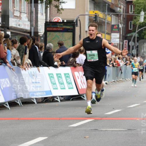 21.09.2025 - PSD Bank Halbmarathon Strokosch-Dieckow http://msf.ph/oto/8944174 21.09.2025 11:45:28 Ziel 1023, 1041, 2139, 2143, 2939 meine-sportfotos.de