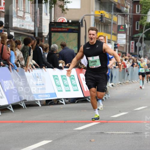 21.09.2025 - PSD Bank Halbmarathon Strokosch-Dieckow http://msf.ph/oto/8944178 21.09.2025 11:45:28 Ziel 1023, 1041, 2139, 2143, 2939 meine-sportfotos.de
