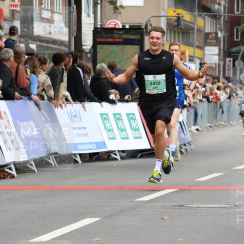 21.09.2025 - PSD Bank Halbmarathon Strokosch-Dieckow http://msf.ph/oto/8944184 21.09.2025 11:45:29 Ziel 1023, 1041, 2139, 2143, 2939 meine-sportfotos.de