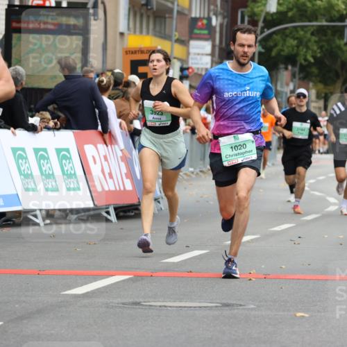 21.09.2025 - PSD Bank Halbmarathon Strokosch-Dieckow http://msf.ph/oto/8944240 21.09.2025 11:44:20 Ziel 1020, 1329, 1743, 1966, 1997, 2173, 2184, 2386, 3023, 3923, 4057 meine-sportfotos.de