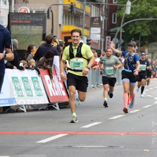 21.09.2025 - PSD Bank Halbmarathon Strokosch-Dieckow http://msf.ph/oto/8944278 21.09.2025 11:46:04 Ziel 1751, 2129, 2141, 2229, 2235 meine-sportfotos.de