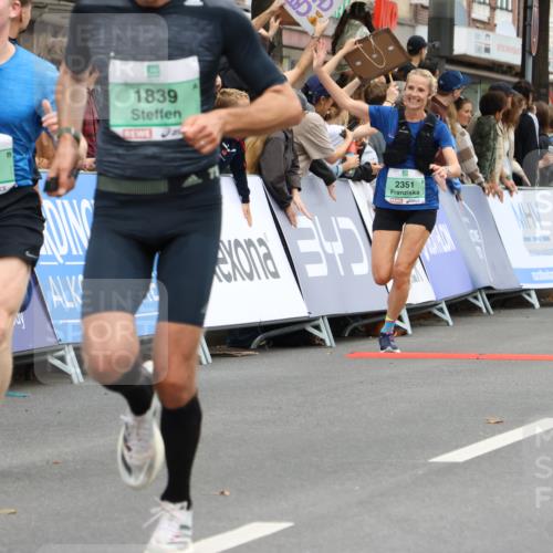 21.09.2025 - PSD Bank Halbmarathon Strokosch-Dieckow http://msf.ph/oto/8944279 21.09.2025 11:44:31 Ziel 1743, 1798, 1839, 2184, 2188, 2351, 3923 meine-sportfotos.de