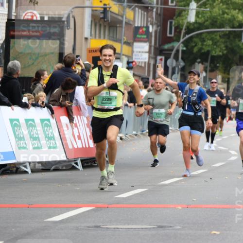 21.09.2025 - PSD Bank Halbmarathon Strokosch-Dieckow http://msf.ph/oto/8944282 21.09.2025 11:46:04 Ziel 1751, 2129, 2141, 2229, 2235 meine-sportfotos.de