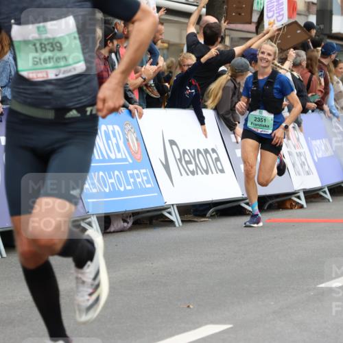 21.09.2025 - PSD Bank Halbmarathon Strokosch-Dieckow http://msf.ph/oto/8944289 21.09.2025 11:44:31 Ziel 1743, 1798, 1839, 2184, 2188, 2351, 3923 meine-sportfotos.de