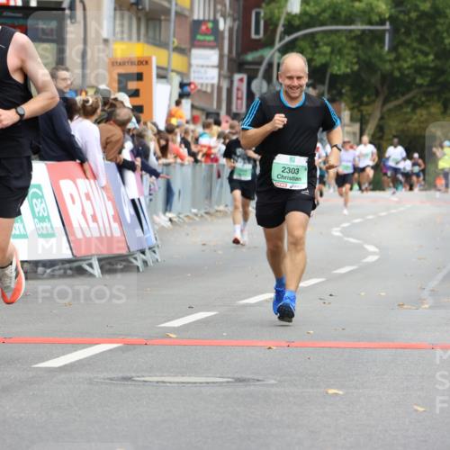 21.09.2025 - PSD Bank Halbmarathon Strokosch-Dieckow http://msf.ph/oto/8944305 21.09.2025 11:44:38 Ziel 1798, 1839, 2188, 2303, 2308, 2351 meine-sportfotos.de