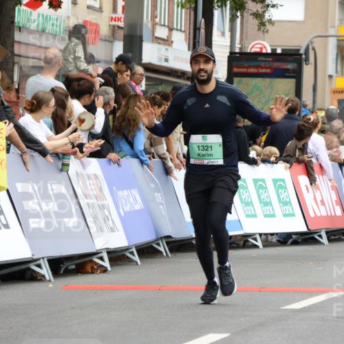 21.09.2025 - PSD Bank Halbmarathon Strokosch-Dieckow http://msf.ph/oto/8944330 21.09.2025 11:46:27 Ziel 1321, 1583, 2791, 2919, 2931, 3630 meine-sportfotos.de