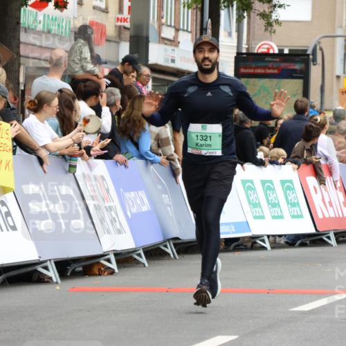 21.09.2025 - PSD Bank Halbmarathon Strokosch-Dieckow http://msf.ph/oto/8944334 21.09.2025 11:46:27 Ziel 1321, 1583, 2791, 2919, 2931, 3630 meine-sportfotos.de