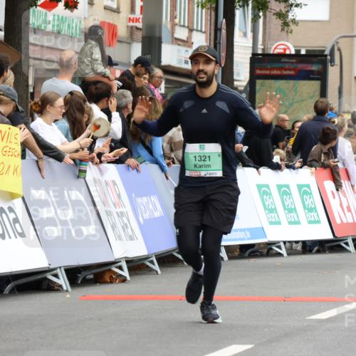 21.09.2025 - PSD Bank Halbmarathon Strokosch-Dieckow http://msf.ph/oto/8944339 21.09.2025 11:46:27 Ziel 1321, 1583, 2791, 2919, 2931, 3630 meine-sportfotos.de