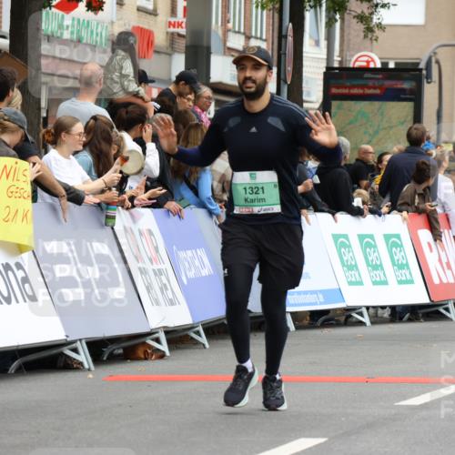 21.09.2025 - PSD Bank Halbmarathon Strokosch-Dieckow http://msf.ph/oto/8944342 21.09.2025 11:46:27 Ziel 1321, 1583, 2791, 2919, 2931, 3630 meine-sportfotos.de