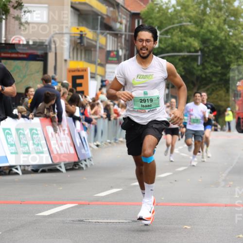 21.09.2025 - PSD Bank Halbmarathon Strokosch-Dieckow http://msf.ph/oto/8944359 21.09.2025 11:46:33 Ziel 1321, 1583, 2112, 2391, 2791, 2919 meine-sportfotos.de