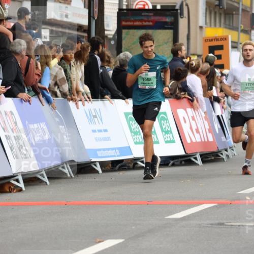 21.09.2025 - PSD Bank Halbmarathon Strokosch-Dieckow http://msf.ph/oto/8944366 21.09.2025 11:45:03 Ziel 1722, 1728, 1774, 1958, 2171, 2501, 2605, 3925 meine-sportfotos.de