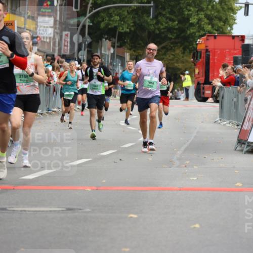 21.09.2025 - PSD Bank Halbmarathon Strokosch-Dieckow http://msf.ph/oto/8944384 21.09.2025 11:46:39 Ziel 1583, 1956, 2112, 2155, 2391, 2657, 2919 meine-sportfotos.de