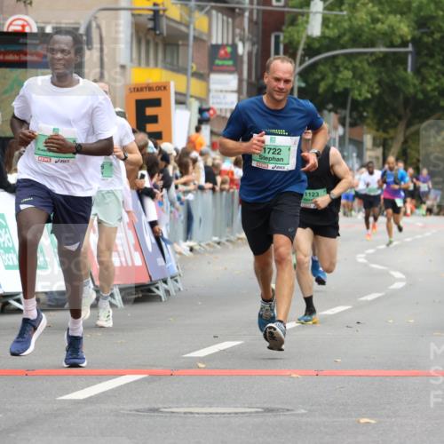 21.09.2025 - PSD Bank Halbmarathon Strokosch-Dieckow http://msf.ph/oto/8944385 21.09.2025 11:45:07 Ziel 1123, 1722, 1774, 1958, 2136, 2171, 2501, 3925 meine-sportfotos.de