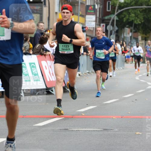 21.09.2025 - PSD Bank Halbmarathon Strokosch-Dieckow http://msf.ph/oto/8944398 21.09.2025 11:45:10 Ziel 1123, 1722, 1774, 1958, 2136, 2501, 2606, 3024, 3925 meine-sportfotos.de