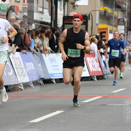21.09.2025 - PSD Bank Halbmarathon Strokosch-Dieckow http://msf.ph/oto/8944401 21.09.2025 11:45:11 Ziel 1123, 1722, 1774, 1958, 2136, 2501, 2606, 3024, 3925 meine-sportfotos.de