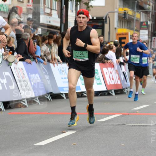 21.09.2025 - PSD Bank Halbmarathon Strokosch-Dieckow http://msf.ph/oto/8944405 21.09.2025 11:45:11 Ziel 1123, 1722, 1774, 1958, 2136, 2501, 2606, 3024, 3925 meine-sportfotos.de