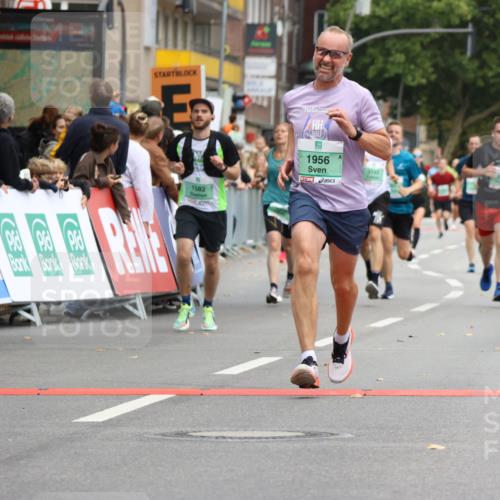 21.09.2025 - PSD Bank Halbmarathon Strokosch-Dieckow http://msf.ph/oto/8944406 21.09.2025 11:46:43 Ziel 1582, 1601, 1956, 2112, 2155, 2391, 2634, 2657, 3102 meine-sportfotos.de