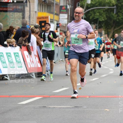 21.09.2025 - PSD Bank Halbmarathon Strokosch-Dieckow http://msf.ph/oto/8944407 21.09.2025 11:46:43 Ziel 1582, 1601, 1956, 2112, 2155, 2391, 2634, 2657, 3102 meine-sportfotos.de