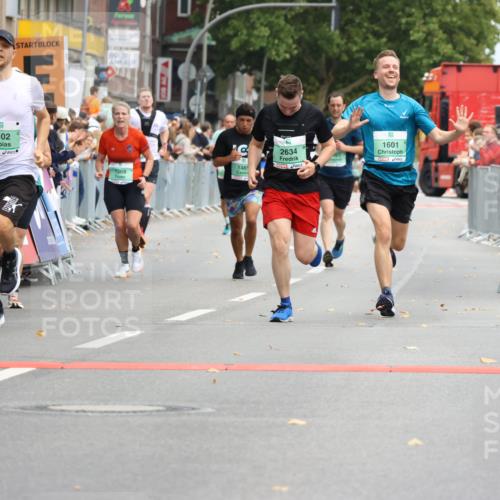 21.09.2025 - PSD Bank Halbmarathon Strokosch-Dieckow http://msf.ph/oto/8944410 21.09.2025 11:46:47 Ziel 1465, 1582, 1601, 1810, 1956, 2112, 2155, 2391, 2634, 2657, 3102 meine-sportfotos.de