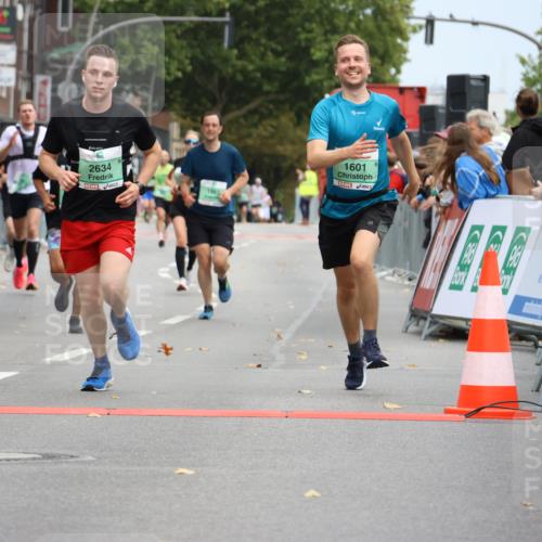 21.09.2025 - PSD Bank Halbmarathon Strokosch-Dieckow http://msf.ph/oto/8944415 21.09.2025 11:46:48 Ziel 1368, 1465, 1582, 1601, 1810, 1956, 1993, 2112, 2155, 2634, 2657, 3102 meine-sportfotos.de