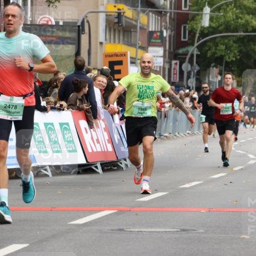 21.09.2025 - PSD Bank Halbmarathon Strokosch-Dieckow http://msf.ph/oto/8944447 21.09.2025 11:47:01 Ziel 1368, 1465, 1965, 1993, 2070, 2078, 2478, 3078 meine-sportfotos.de