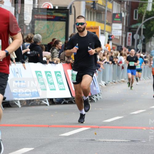 21.09.2025 - PSD Bank Halbmarathon Strokosch-Dieckow http://msf.ph/oto/8944453 21.09.2025 11:47:11 Ziel 1401, 1403, 1965, 2232, 2478 meine-sportfotos.de