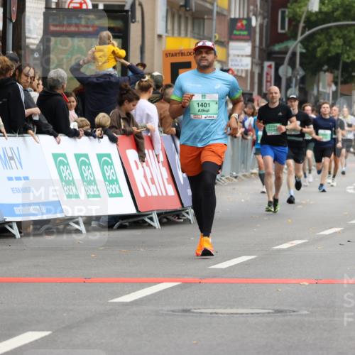 21.09.2025 - PSD Bank Halbmarathon Strokosch-Dieckow http://msf.ph/oto/8944455 21.09.2025 11:47:16 Ziel 1401, 1403, 2232 meine-sportfotos.de