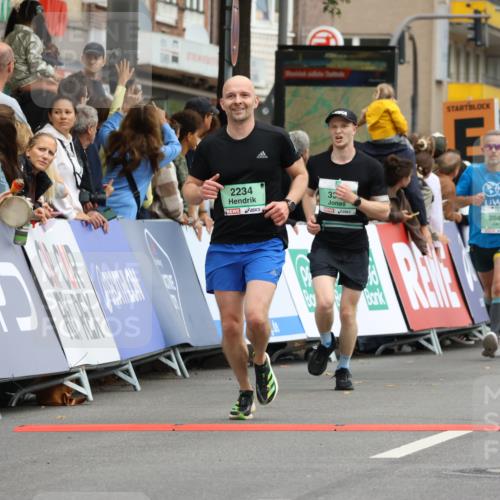 21.09.2025 - PSD Bank Halbmarathon Strokosch-Dieckow http://msf.ph/oto/8944460 21.09.2025 11:47:23 Ziel 1164, 1401, 1530, 2049, 2234, 2522, 3389 meine-sportfotos.de