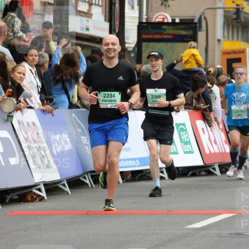 21.09.2025 - PSD Bank Halbmarathon Strokosch-Dieckow http://msf.ph/oto/8944464 21.09.2025 11:47:23 Ziel 1164, 1401, 1530, 2049, 2234, 2522, 3389 meine-sportfotos.de