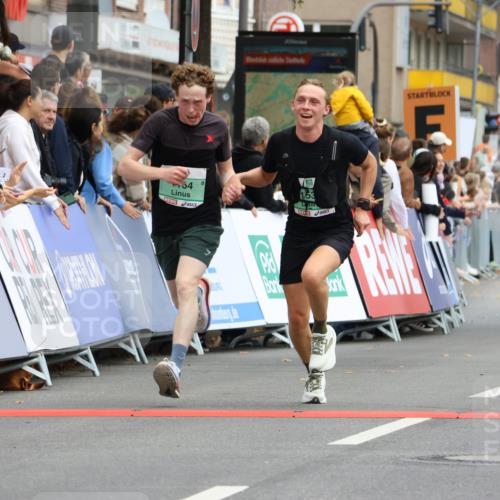21.09.2025 - PSD Bank Halbmarathon Strokosch-Dieckow http://msf.ph/oto/8944475 21.09.2025 11:47:29 Ziel 1164, 1530, 2049, 2234, 2522, 2570, 2971, 3389 meine-sportfotos.de