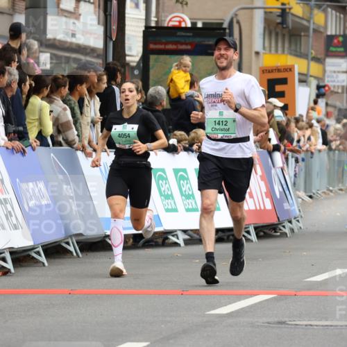21.09.2025 - PSD Bank Halbmarathon Strokosch-Dieckow http://msf.ph/oto/8944518 21.09.2025 11:48:00 Ziel 1067, 1081, 1412, 1962, 2230, 2233, 2725, 4054 meine-sportfotos.de