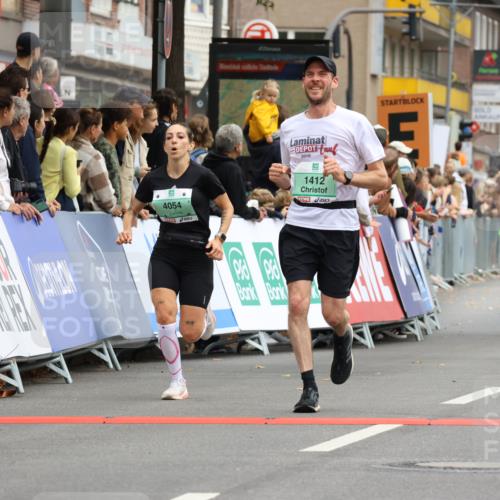 21.09.2025 - PSD Bank Halbmarathon Strokosch-Dieckow http://msf.ph/oto/8944519 21.09.2025 11:48:00 Ziel 1067, 1081, 1412, 1962, 2230, 2233, 2725, 4054 meine-sportfotos.de