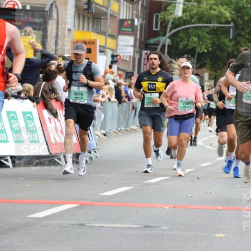 21.09.2025 - PSD Bank Halbmarathon Strokosch-Dieckow http://msf.ph/oto/8944533 21.09.2025 11:48:10 Ziel 1067, 1311, 1412, 1529, 1624, 2230, 2259, 2293, 2378, 2880, 3169, 3926, 4054 meine-sportfotos.de