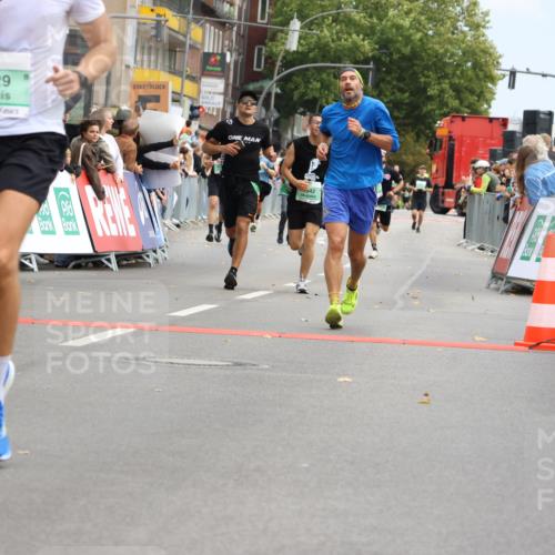 21.09.2025 - PSD Bank Halbmarathon Strokosch-Dieckow http://msf.ph/oto/8944542 21.09.2025 11:48:17 Ziel 1311, 1529, 1624, 1942, 2259, 2293, 2378, 2880, 3169, 3921, 3926 meine-sportfotos.de