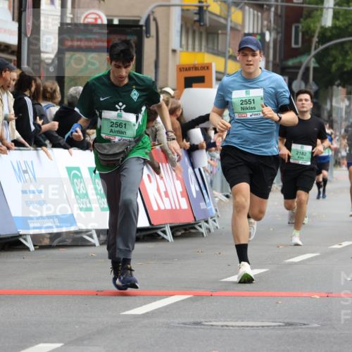 21.09.2025 - PSD Bank Halbmarathon Strokosch-Dieckow http://msf.ph/oto/8944554 21.09.2025 11:48:28 Ziel 1234, 1719, 1942, 2182, 2551, 2561, 3288 meine-sportfotos.de