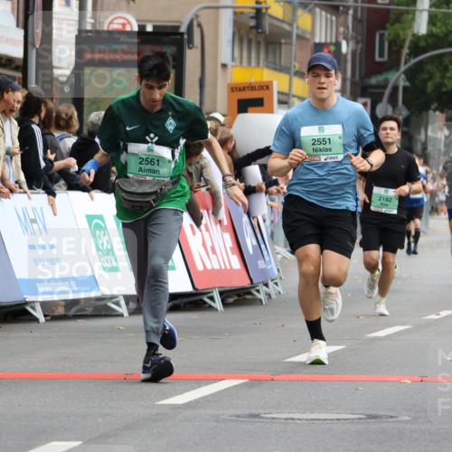 21.09.2025 - PSD Bank Halbmarathon Strokosch-Dieckow http://msf.ph/oto/8944555 21.09.2025 11:48:28 Ziel 1234, 1719, 1942, 2182, 2551, 2561, 3288 meine-sportfotos.de