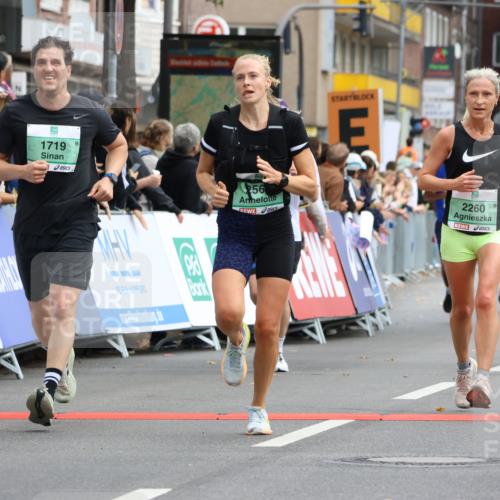 21.09.2025 - PSD Bank Halbmarathon Strokosch-Dieckow http://msf.ph/oto/8944571 21.09.2025 11:48:35 Ziel 1234, 1719, 2182, 2260, 2415, 2421, 2551, 2561, 2564, 3088, 3288 meine-sportfotos.de