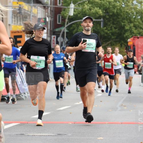 21.09.2025 - PSD Bank Halbmarathon Strokosch-Dieckow http://msf.ph/oto/8944583 21.09.2025 11:48:38 Ziel 1719, 1987, 2004, 2182, 2260, 2415, 2421, 2445, 2551, 2561, 2564, 3088, 3288 meine-sportfotos.de