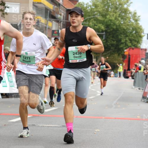 21.09.2025 - PSD Bank Halbmarathon Strokosch-Dieckow http://msf.ph/oto/8944595 21.09.2025 11:48:46 Ziel 1129, 1271, 1983, 1987, 2004, 2053, 2106, 2214, 2335, 2415, 2419, 2421, 2438, 2445, 2564, 3088 meine-sportfotos.de