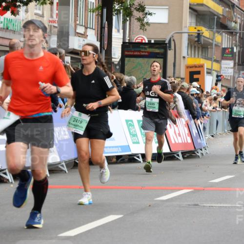 21.09.2025 - PSD Bank Halbmarathon Strokosch-Dieckow http://msf.ph/oto/8944605 21.09.2025 11:48:49 Ziel 1129, 1271, 1983, 1987, 2004, 2053, 2106, 2214, 2307, 2335, 2419, 2438, 2445, 2777 meine-sportfotos.de