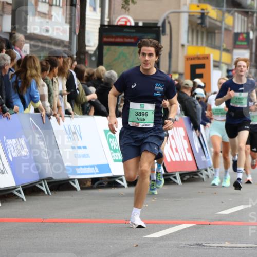 21.09.2025 - PSD Bank Halbmarathon Strokosch-Dieckow http://msf.ph/oto/8944634 21.09.2025 11:49:13 Ziel 1257, 1692, 2098, 2251, 2463, 2480, 2737, 2993, 3376, 3896 meine-sportfotos.de