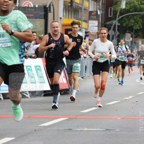 21.09.2025 - PSD Bank Halbmarathon Strokosch-Dieckow http://msf.ph/oto/8944649 21.09.2025 11:49:22 Ziel 1257, 1356, 2010, 2101, 2322, 2463, 2607, 2737, 2830, 3376, 3896, 4010 meine-sportfotos.de