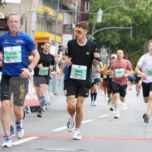 21.09.2025 - PSD Bank Halbmarathon Strokosch-Dieckow http://msf.ph/oto/8944681 21.09.2025 11:49:51 Ziel 1010, 1221, 1328, 2056, 2065, 2181, 2257, 2362, 2462, 2527, 2677, 3086, 3665, 3941 meine-sportfotos.de