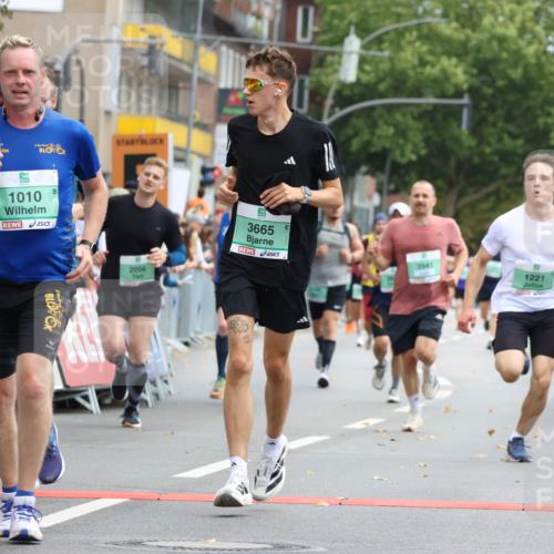 21.09.2025 - PSD Bank Halbmarathon Strokosch-Dieckow http://msf.ph/oto/8944683 21.09.2025 11:49:51 Ziel 1010, 1221, 1328, 2056, 2065, 2181, 2257, 2362, 2462, 2527, 2677, 3086, 3665, 3941 meine-sportfotos.de