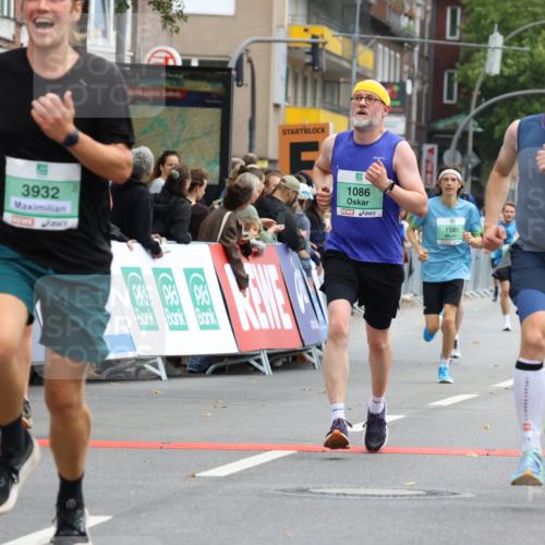 21.09.2025 - PSD Bank Halbmarathon Strokosch-Dieckow http://msf.ph/oto/8944724 21.09.2025 11:50:15 Ziel 1059, 1086, 1580, 2060, 2152, 2205, 2245, 2334, 2387, 2414, 2455, 2571, 3932 meine-sportfotos.de