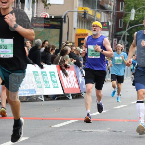 21.09.2025 - PSD Bank Halbmarathon Strokosch-Dieckow http://msf.ph/oto/8944725 21.09.2025 11:50:15 Ziel 1059, 1086, 1580, 2060, 2152, 2205, 2245, 2334, 2387, 2414, 2455, 2571, 3932 meine-sportfotos.de