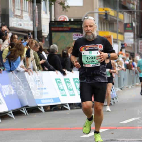 21.09.2025 - PSD Bank Halbmarathon Strokosch-Dieckow http://msf.ph/oto/8944745 21.09.2025 11:50:29 Ziel 1231, 1580, 2280, 2571, 2572, 2811, 3937 meine-sportfotos.de