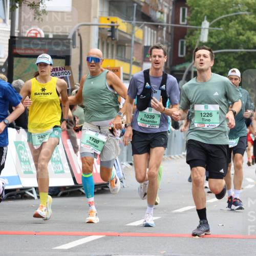 21.09.2025 - PSD Bank Halbmarathon Strokosch-Dieckow http://msf.ph/oto/8944778 21.09.2025 11:50:56 Ziel 1003, 1039, 1226, 1720, 2177, 2256, 2331, 2342, 2437, 2444, 2559, 2620, 2633, 3649, 3927 meine-sportfotos.de