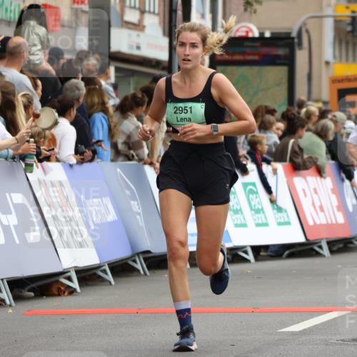 21.09.2025 - PSD Bank Halbmarathon Strokosch-Dieckow http://msf.ph/oto/8944811 21.09.2025 11:51:22 Ziel 1250, 1413, 2295, 2402, 2510, 2951 meine-sportfotos.de